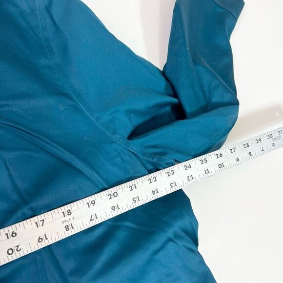 Chico's No Iron Button Up Shirt Womens Large Blue Wrinkle Free Collared Top New - Picture 5 of 9